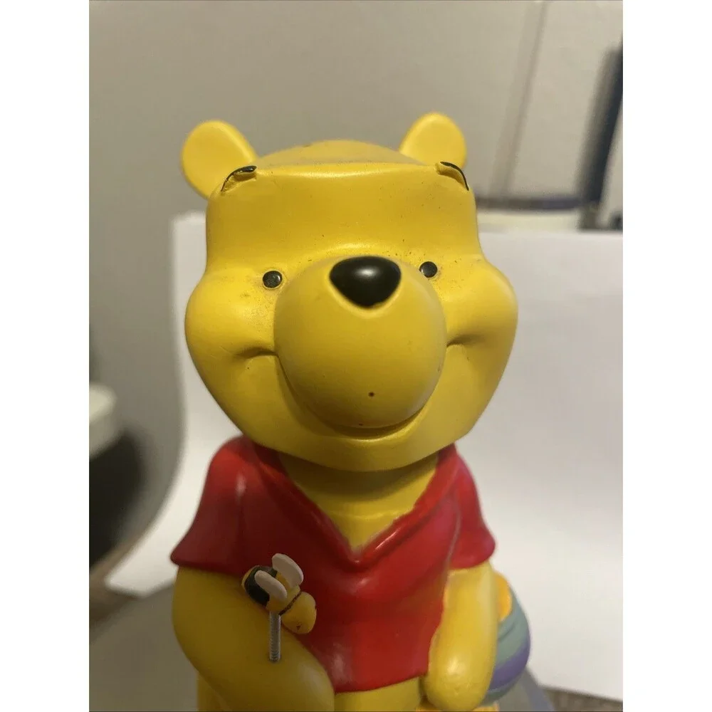 Vintage Winnie the Pooh Honey Pot Clock, Bumblebee Bobble Head